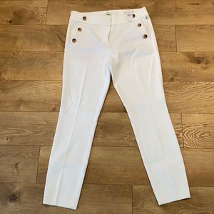 Stylish white size 6 Loft pants
